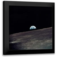 Moderna muzejska gravura u crnom okviru pod nazivom Earthrise, gledano iz Apolla 10, 1969